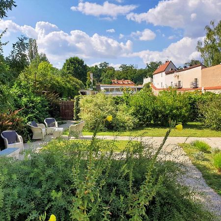 Garden Residence Prague Castle Exterior photo